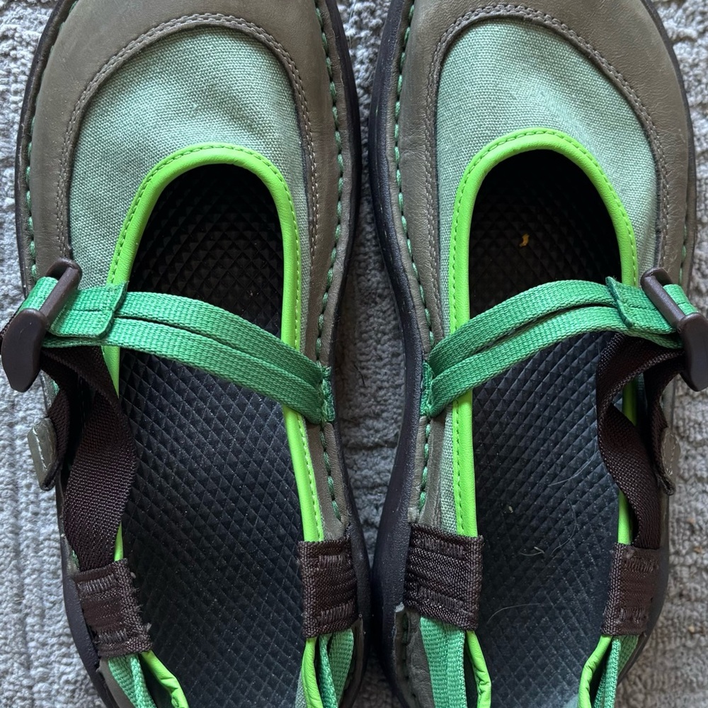Chaco Green and Brown Flats